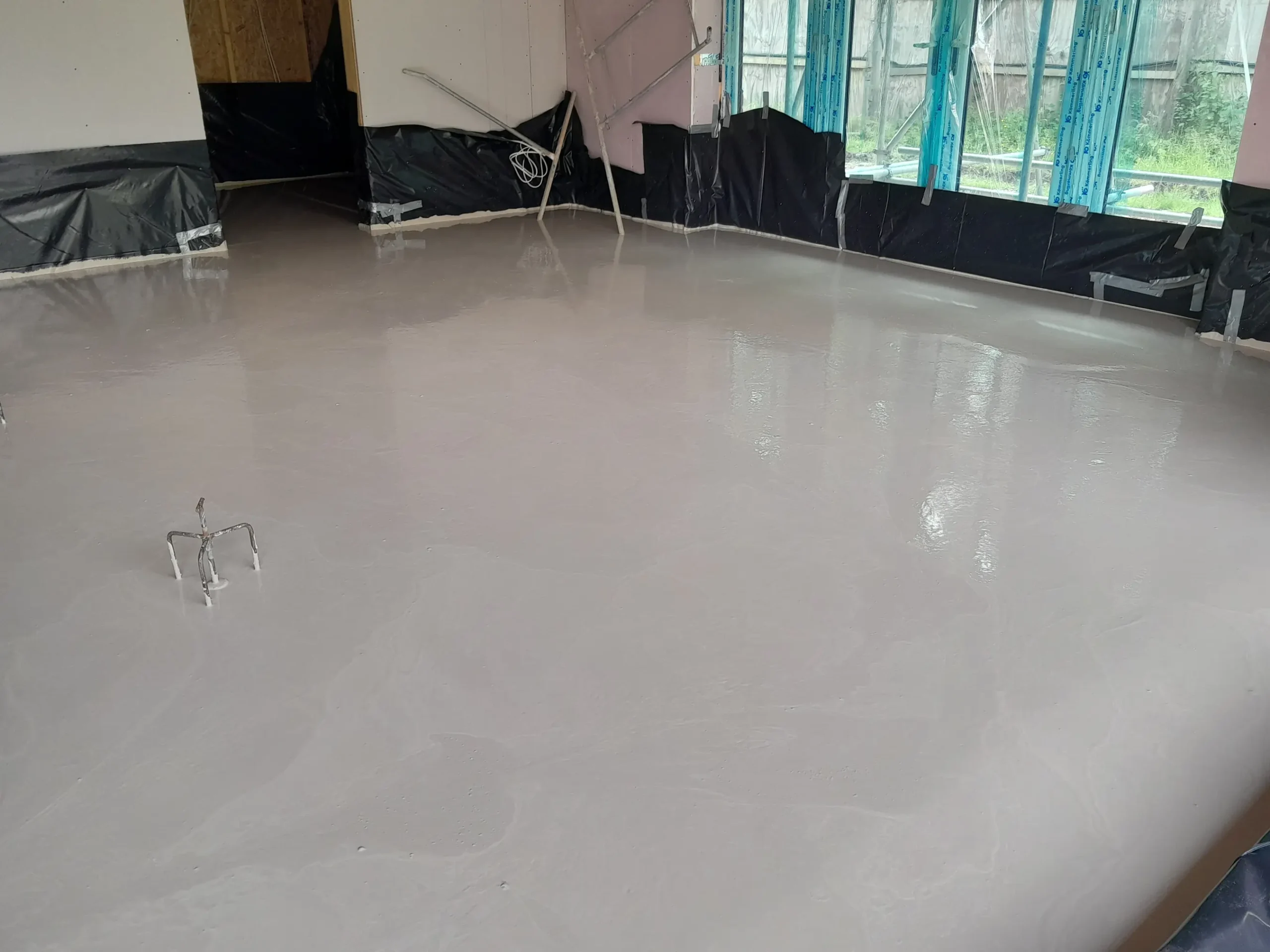photo of screed being poured